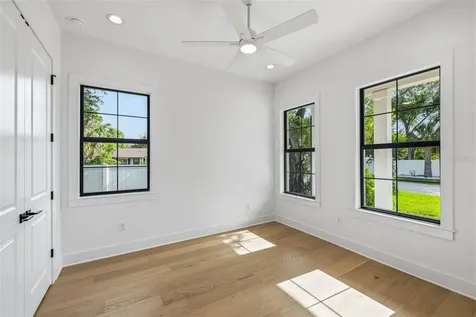 2936 W Rogers Avenue Tampa FL 33611