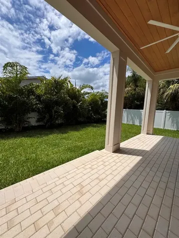 2936 W Rogers Avenue Tampa FL 33611
