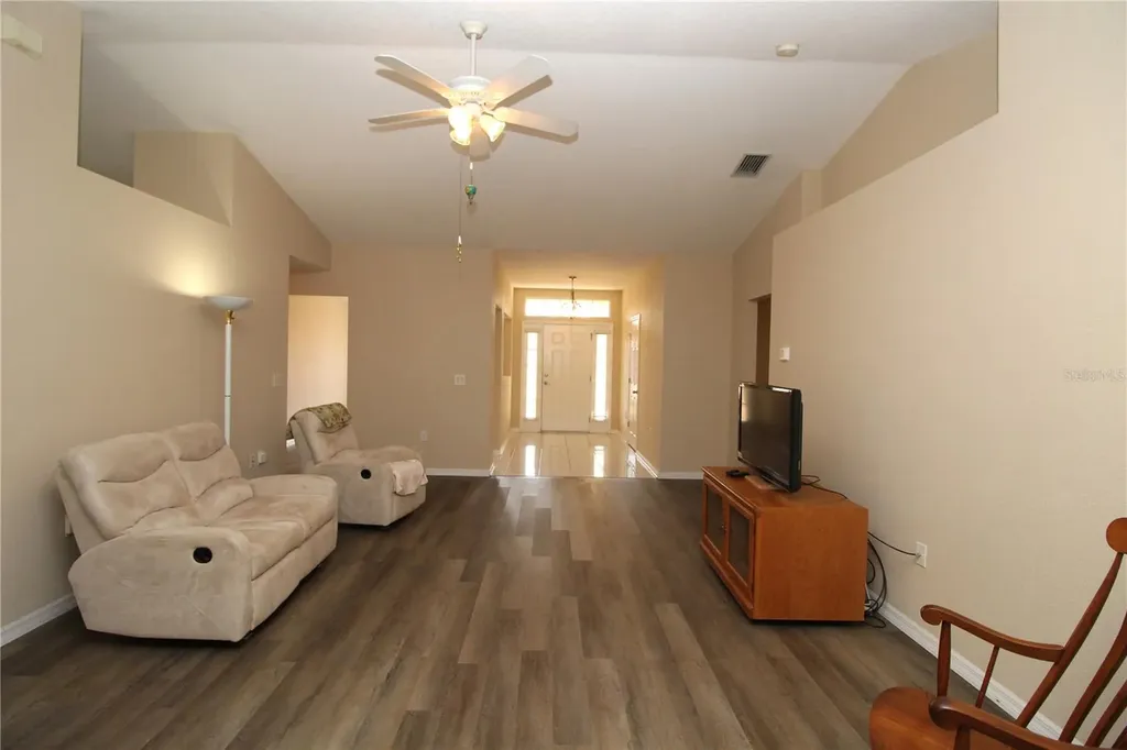 7432 Perennial Road North Port FL 34291