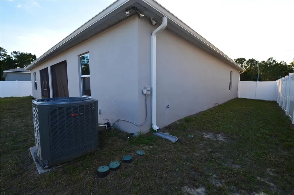 937 Gila Place Kissimmee FL 34759