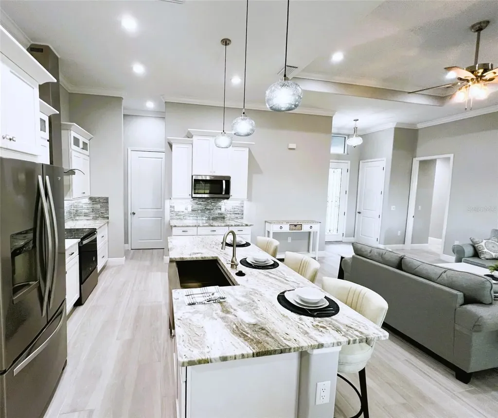 250 Rotonda Boulevard E Rotonda West FL 33947