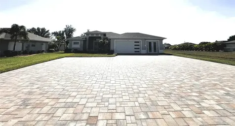 250 Rotonda Boulevard E Rotonda West FL 33947