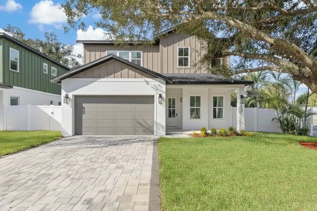 10194 Hodson Place Seminole FL 33776