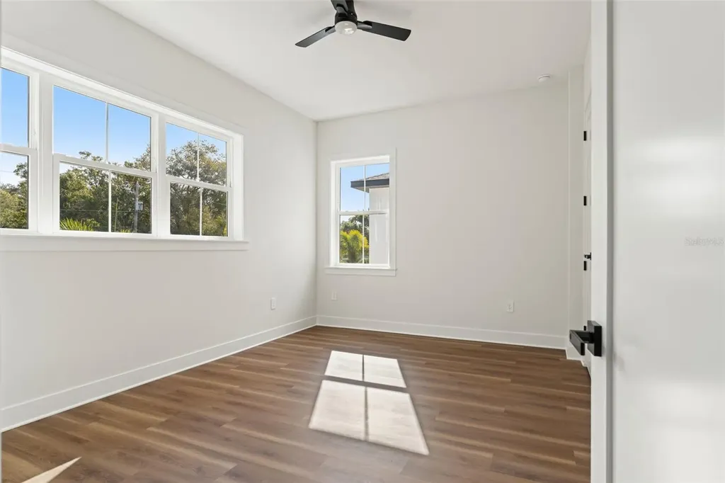 10194 Hodson Place Seminole FL 33776