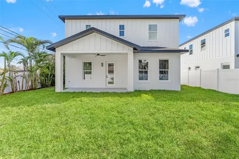 10194 Hodson Place Seminole FL 33776