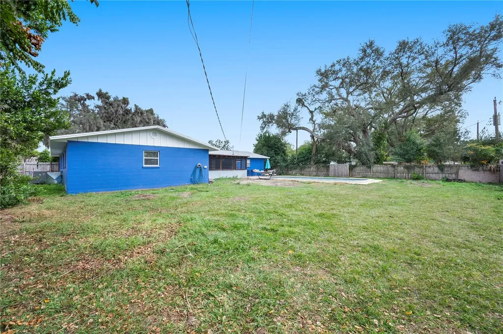 4911 Whiteoak Drive E Lakeland FL 33813