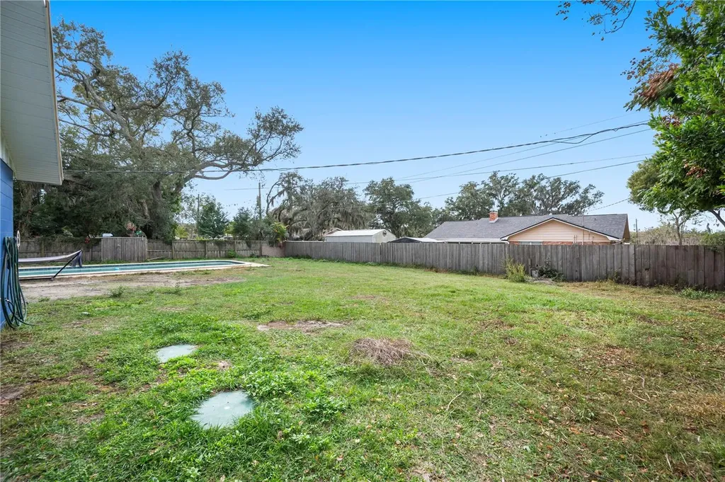4911 Whiteoak Drive E Lakeland FL 33813
