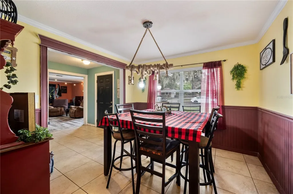 4911 Whiteoak Drive E Lakeland FL 33813