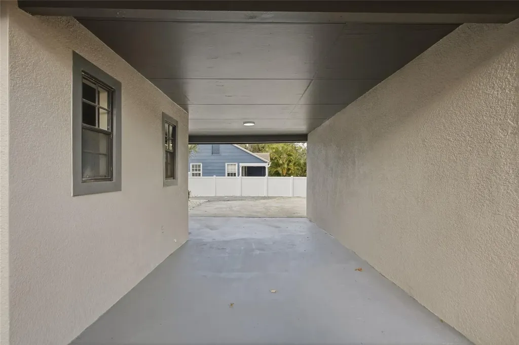 920 W Candlewood Avenue Tampa FL 33603