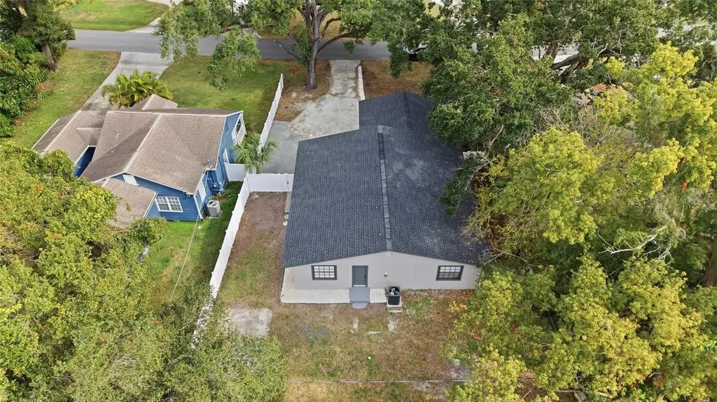 920 W Candlewood Avenue Tampa FL 33603
