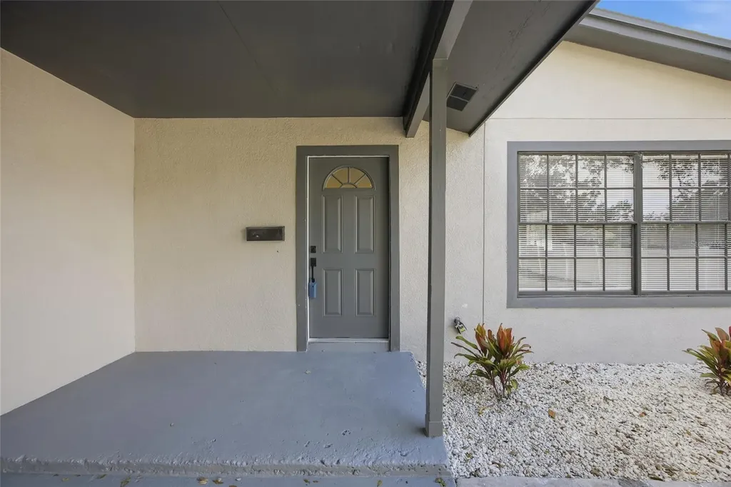 920 W Candlewood Avenue Tampa FL 33603