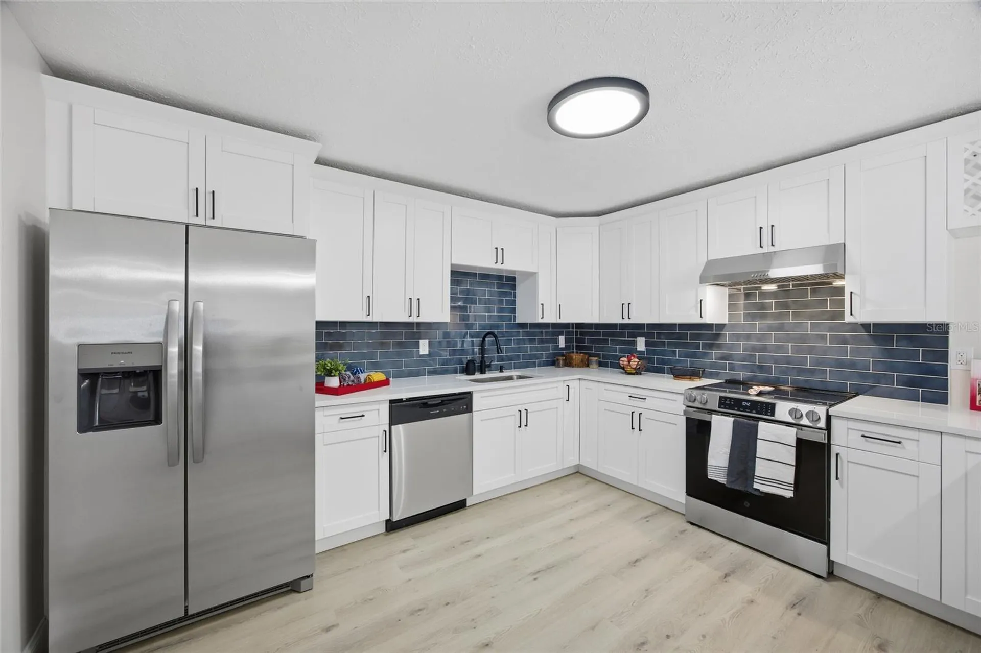 920 W Candlewood Avenue Tampa FL 33603