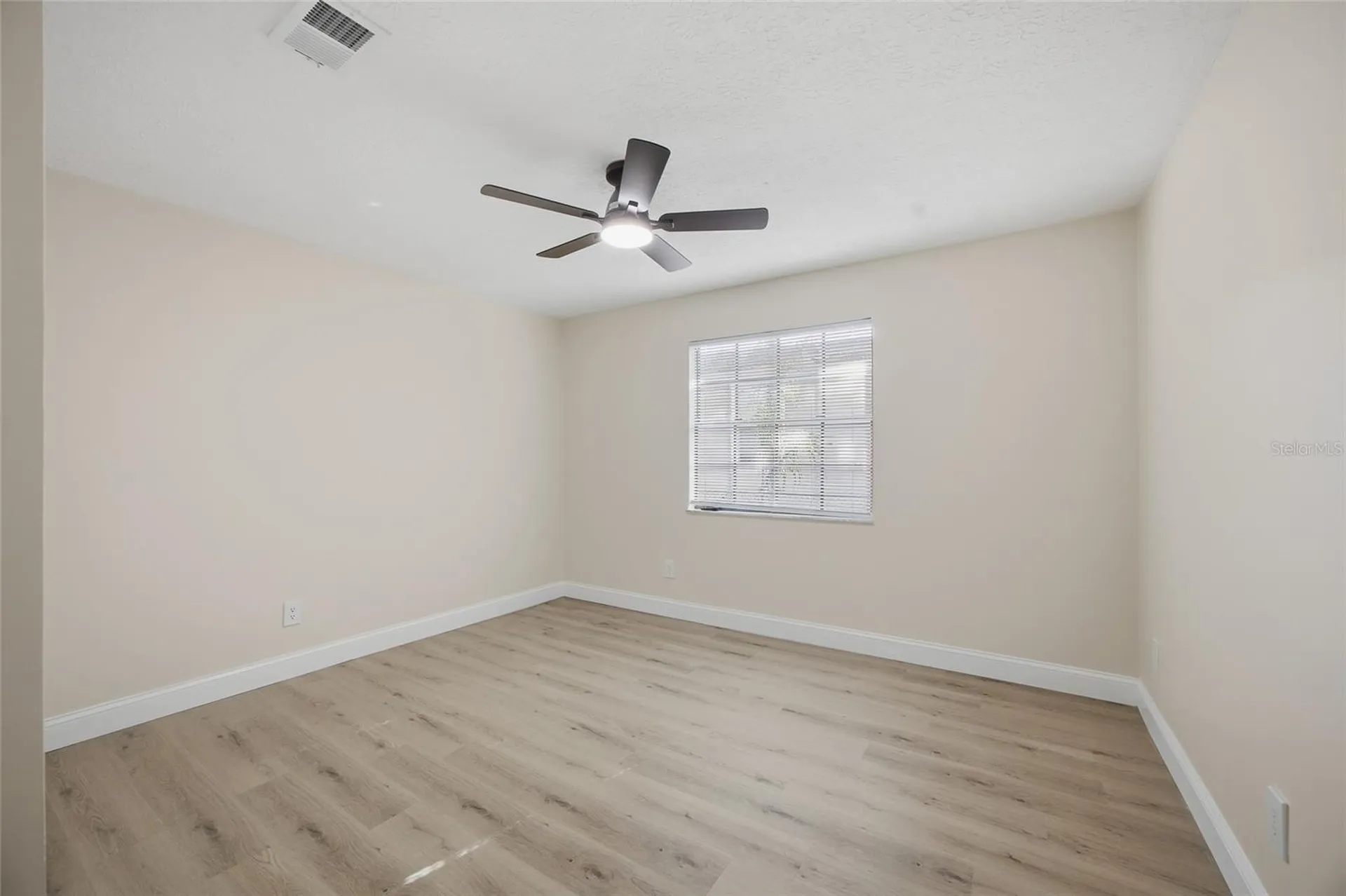 920 W Candlewood Avenue Tampa FL 33603