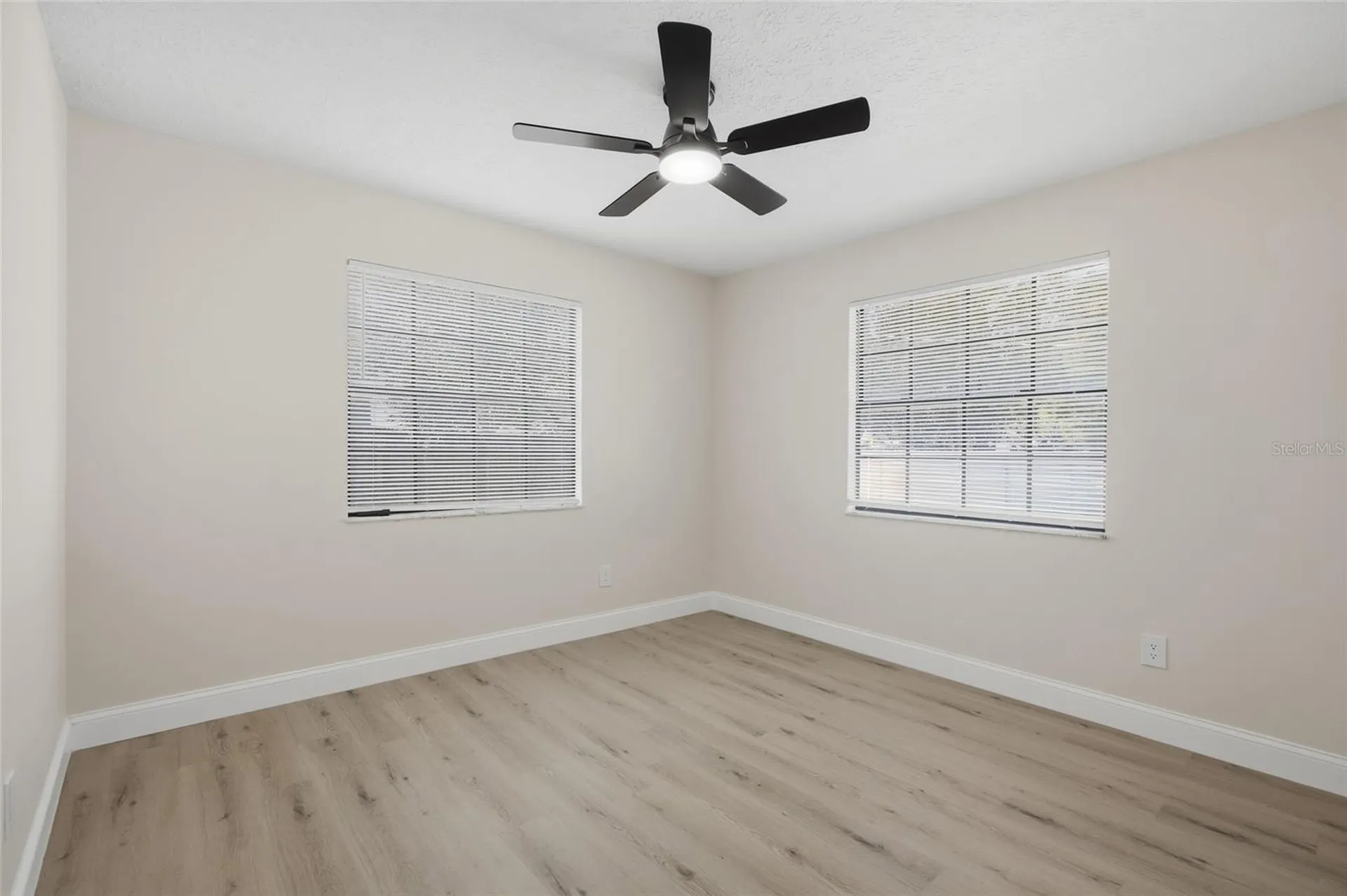920 W Candlewood Avenue Tampa FL 33603