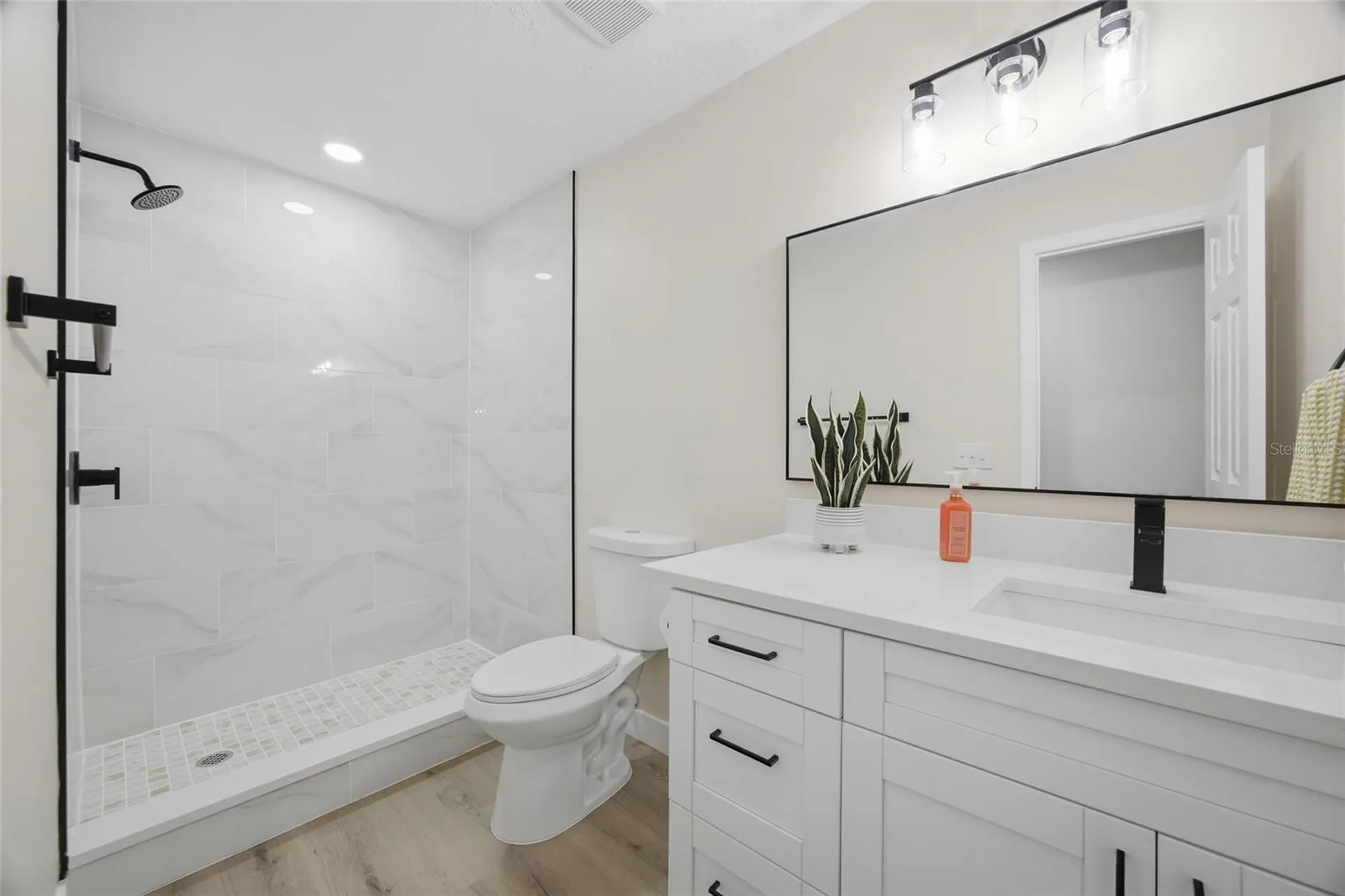 920 W Candlewood Avenue Tampa FL 33603