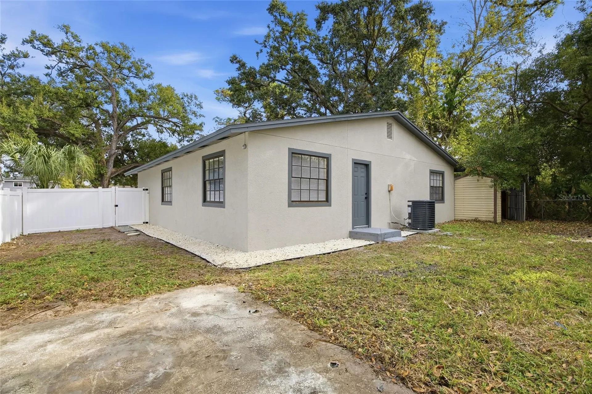 920 W Candlewood Avenue Tampa FL 33603