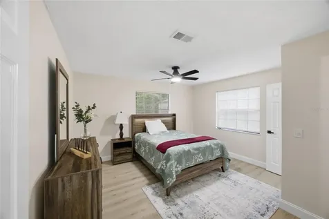 920 W Candlewood Avenue Tampa FL 33603