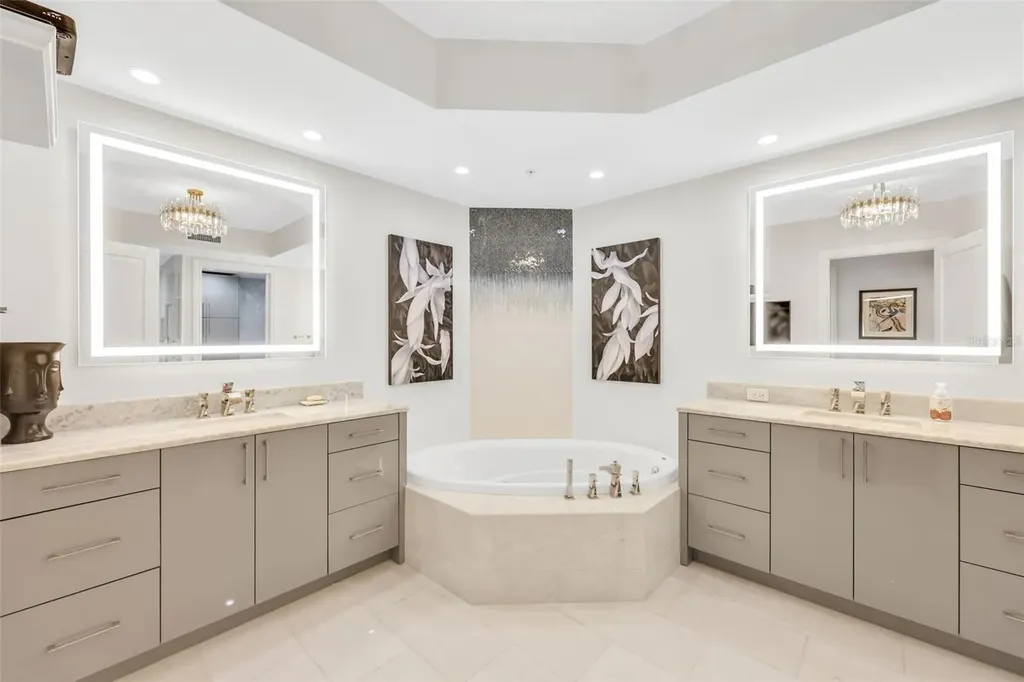 13675 Vanderbilt Drive Naples FL 34110