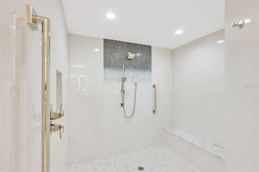 13675 Vanderbilt Drive Naples FL 34110