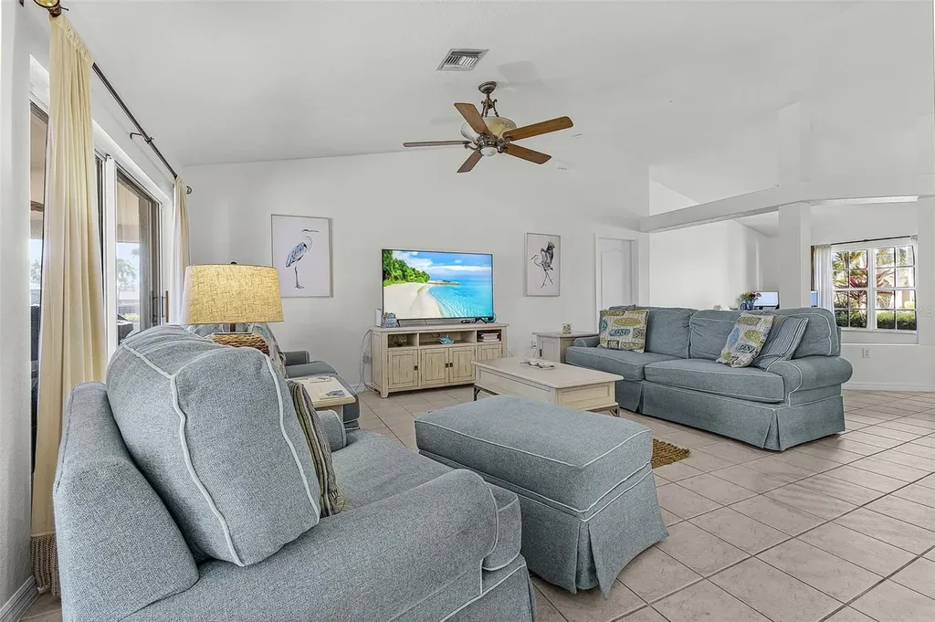 3327 SW 26th Avenue Cape Coral FL 33914