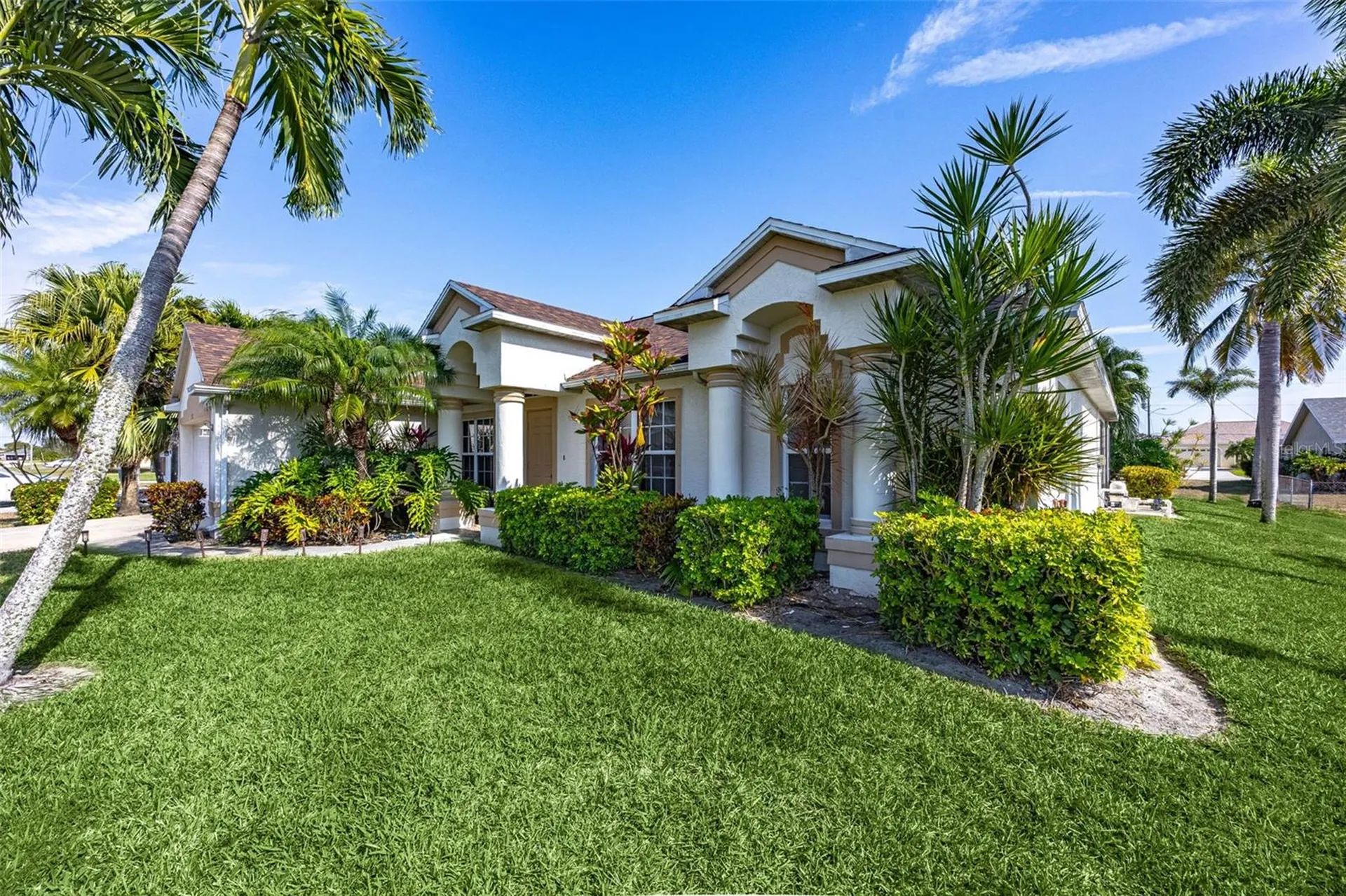 3327 SW 26th Avenue Cape Coral FL 33914