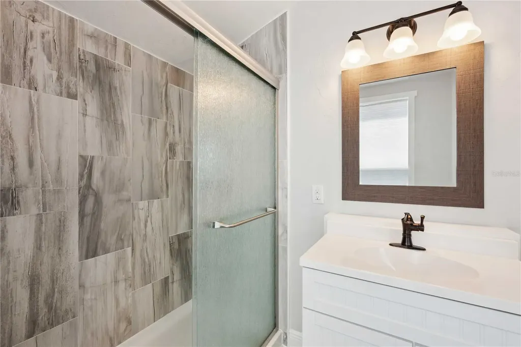 113 W Noble Avenue Bushnell FL 33513