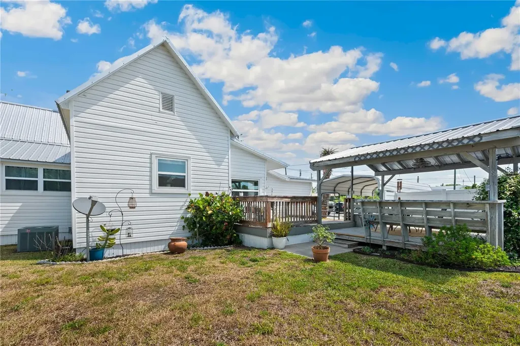 113 W Noble Avenue Bushnell FL 33513