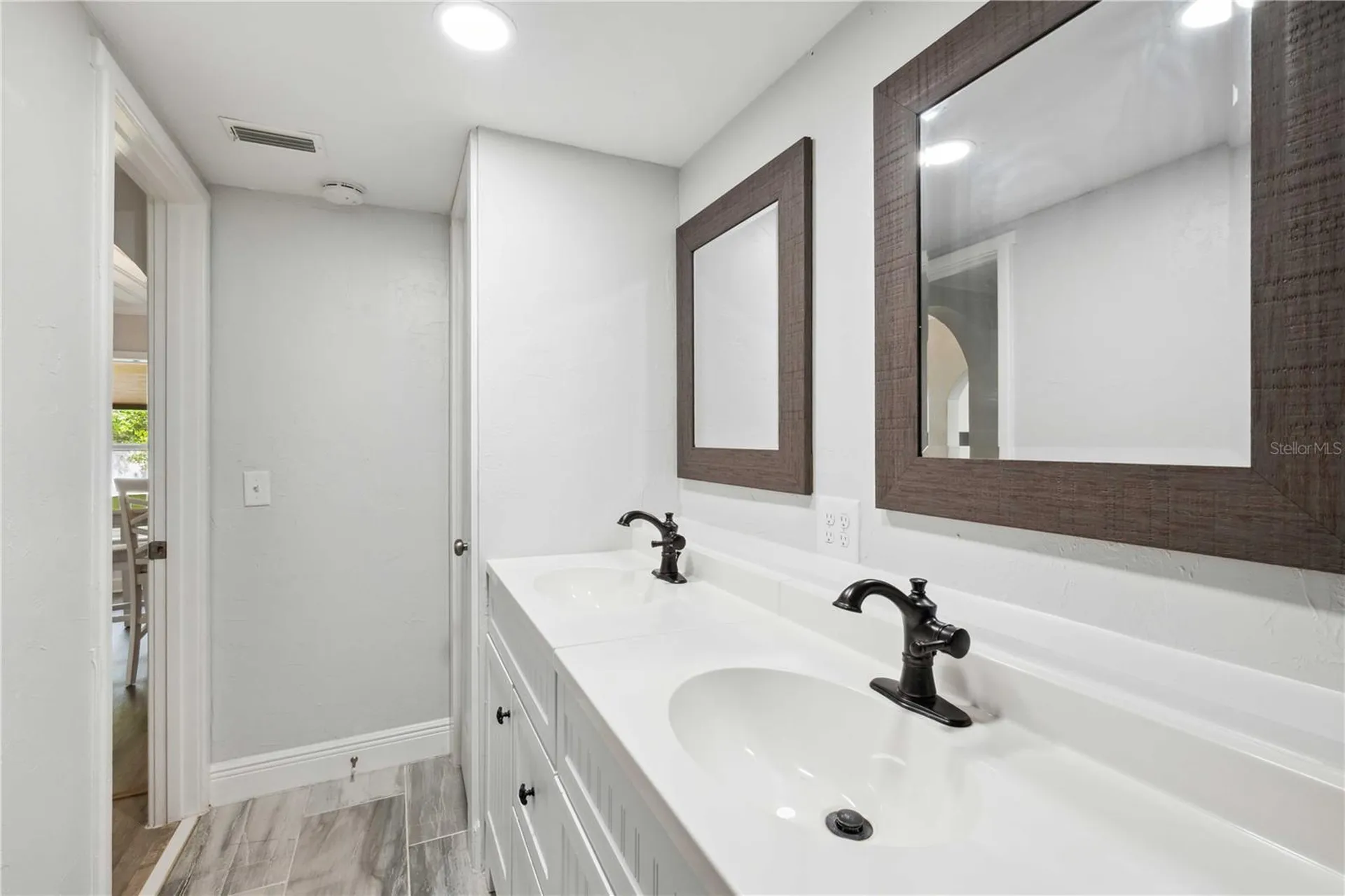 113 W Noble Avenue Bushnell FL 33513