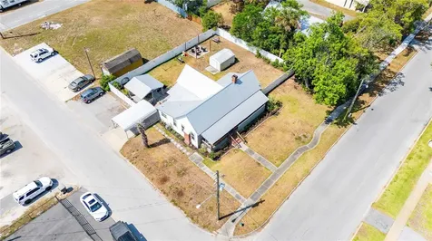 113 W Noble Avenue Bushnell FL 33513