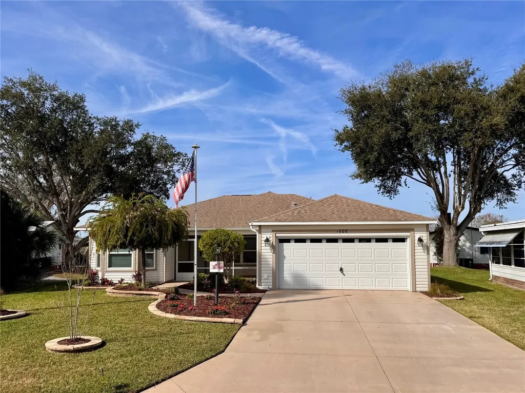 1006 Ann Avenue Lady Lake FL 32159