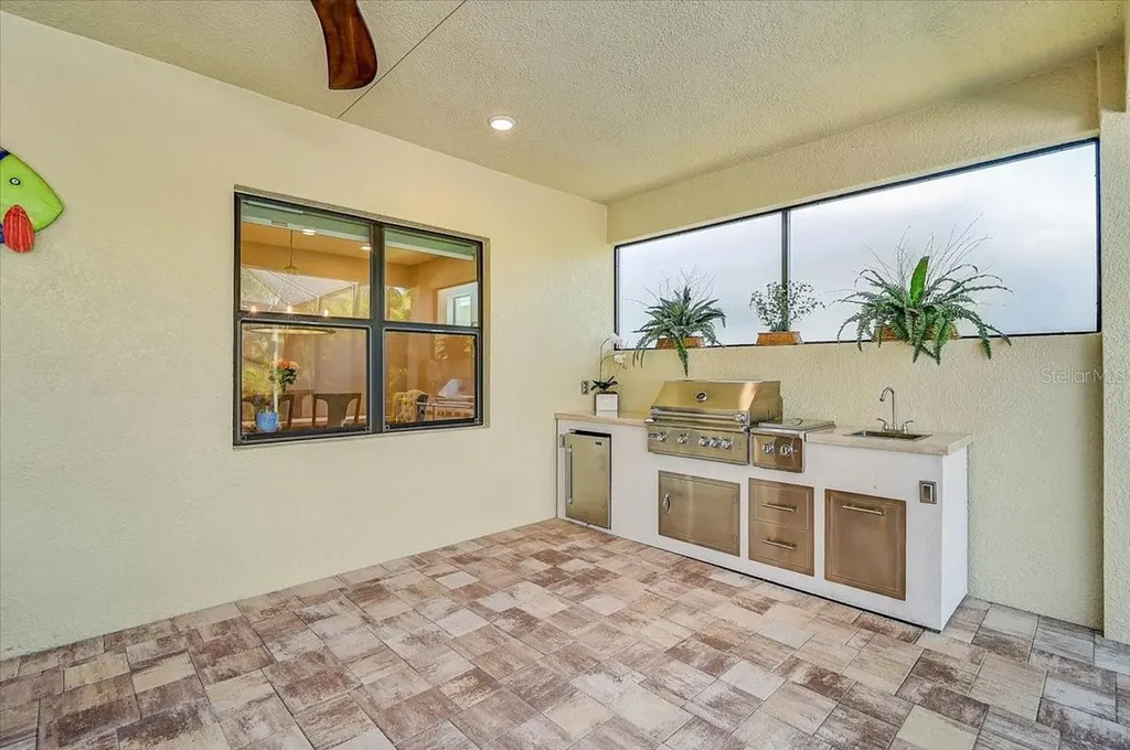 4966 Kiva Circle Bradenton FL 34211
