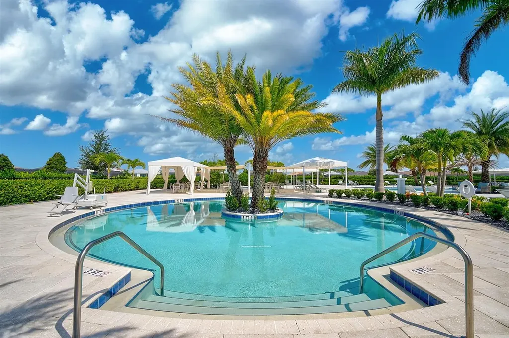 4966 Kiva Circle Bradenton FL 34211
