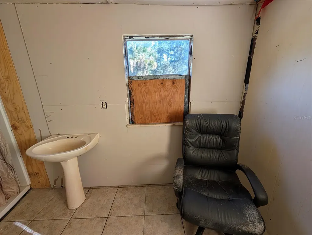 25314 Luke Street Christmas FL 32709