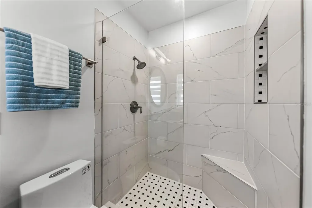 6619 Blue Heron Drive S St Petersburg FL 33707