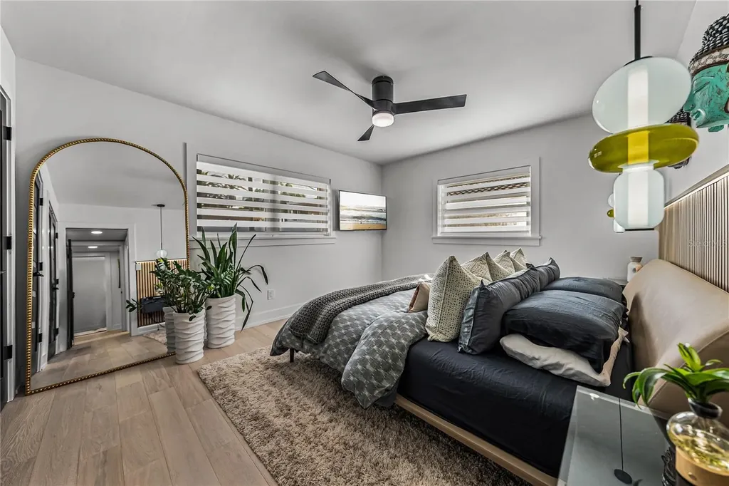 6619 Blue Heron Drive S St Petersburg FL 33707