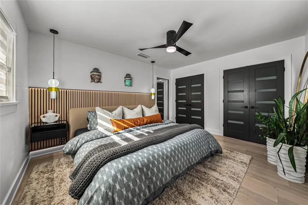 6619 Blue Heron Drive S St Petersburg FL 33707