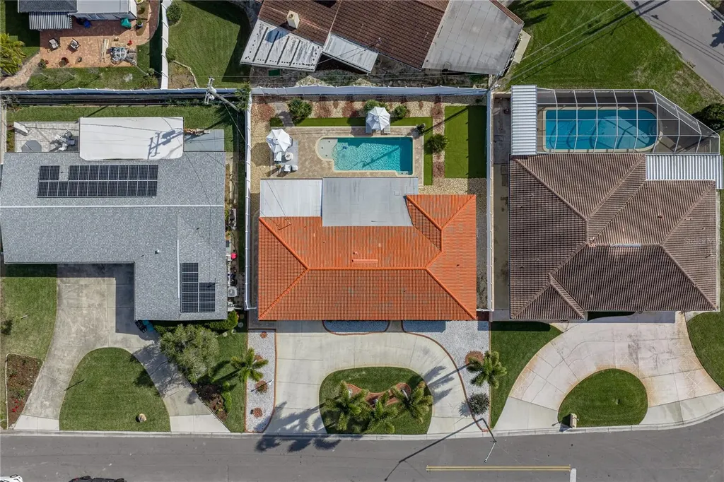 6619 Blue Heron Drive S St Petersburg FL 33707