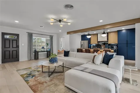 6619 Blue Heron Drive S St Petersburg FL 33707