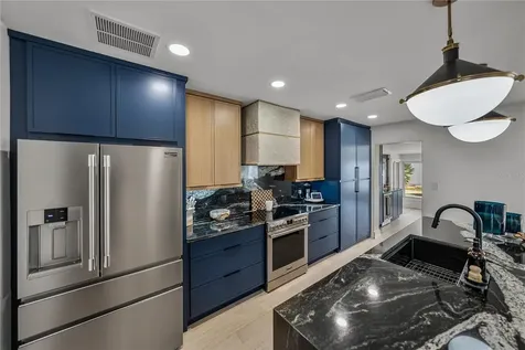 6619 Blue Heron Drive S St Petersburg FL 33707