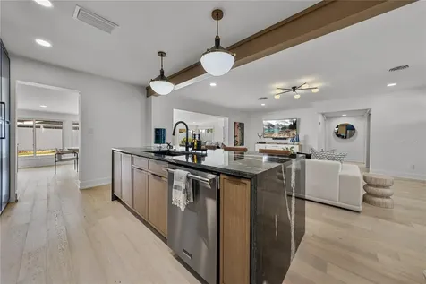 6619 Blue Heron Drive S St Petersburg FL 33707