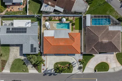 6619 Blue Heron Drive S St Petersburg FL 33707