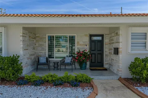 6619 Blue Heron Drive S St Petersburg FL 33707