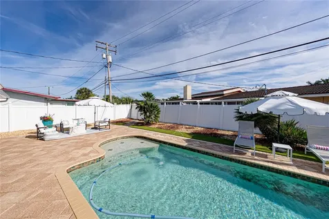 6619 Blue Heron Drive S St Petersburg FL 33707