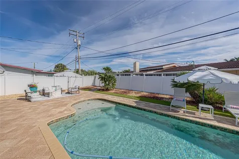6619 Blue Heron Drive S St Petersburg FL 33707