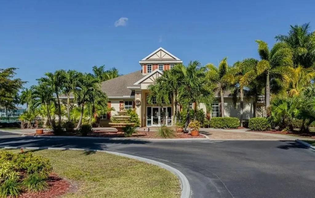 4263 Liron Avenue Fort Myers FL 33916