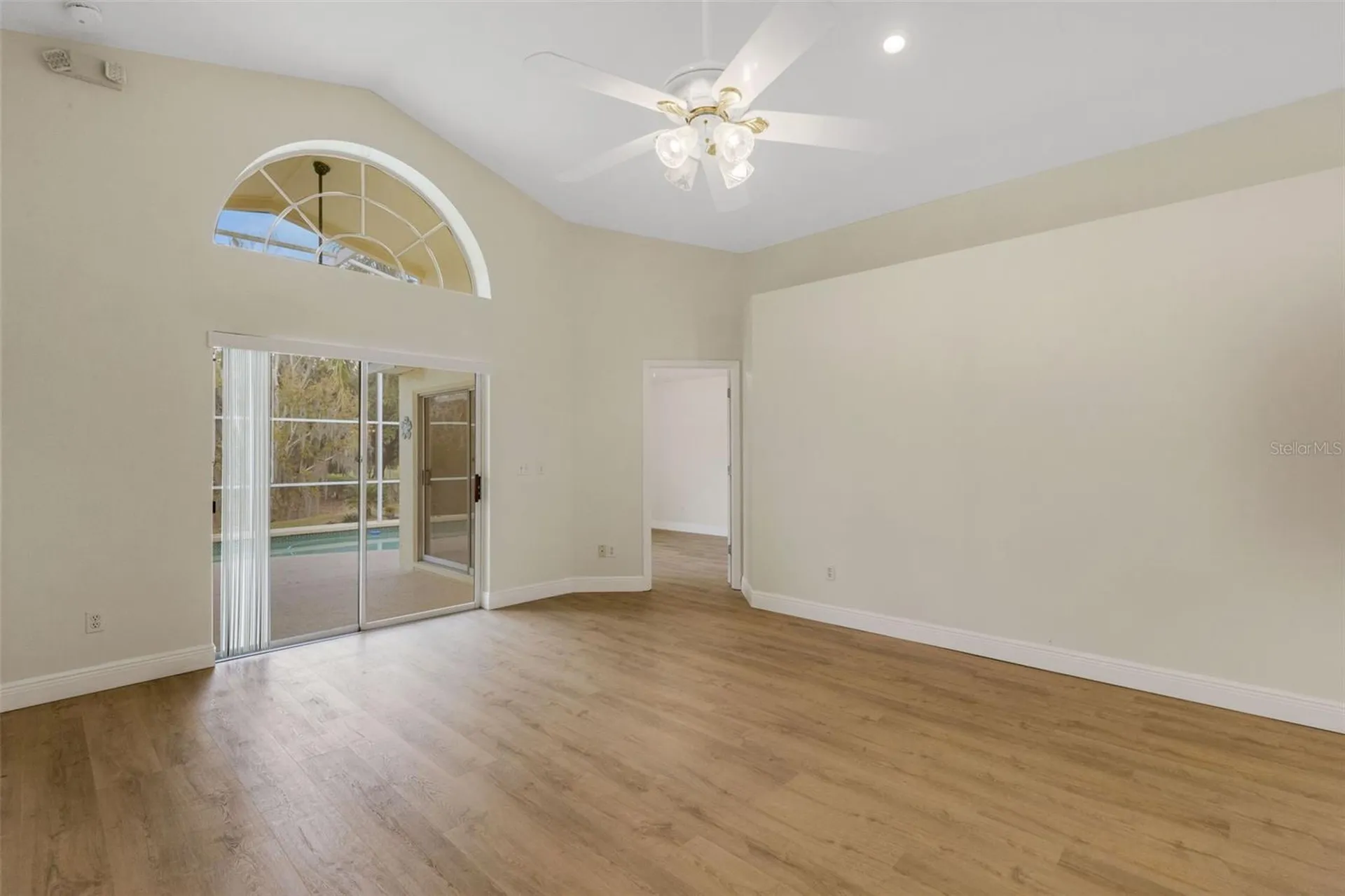 102 Canary Island Circle Davenport FL 33837