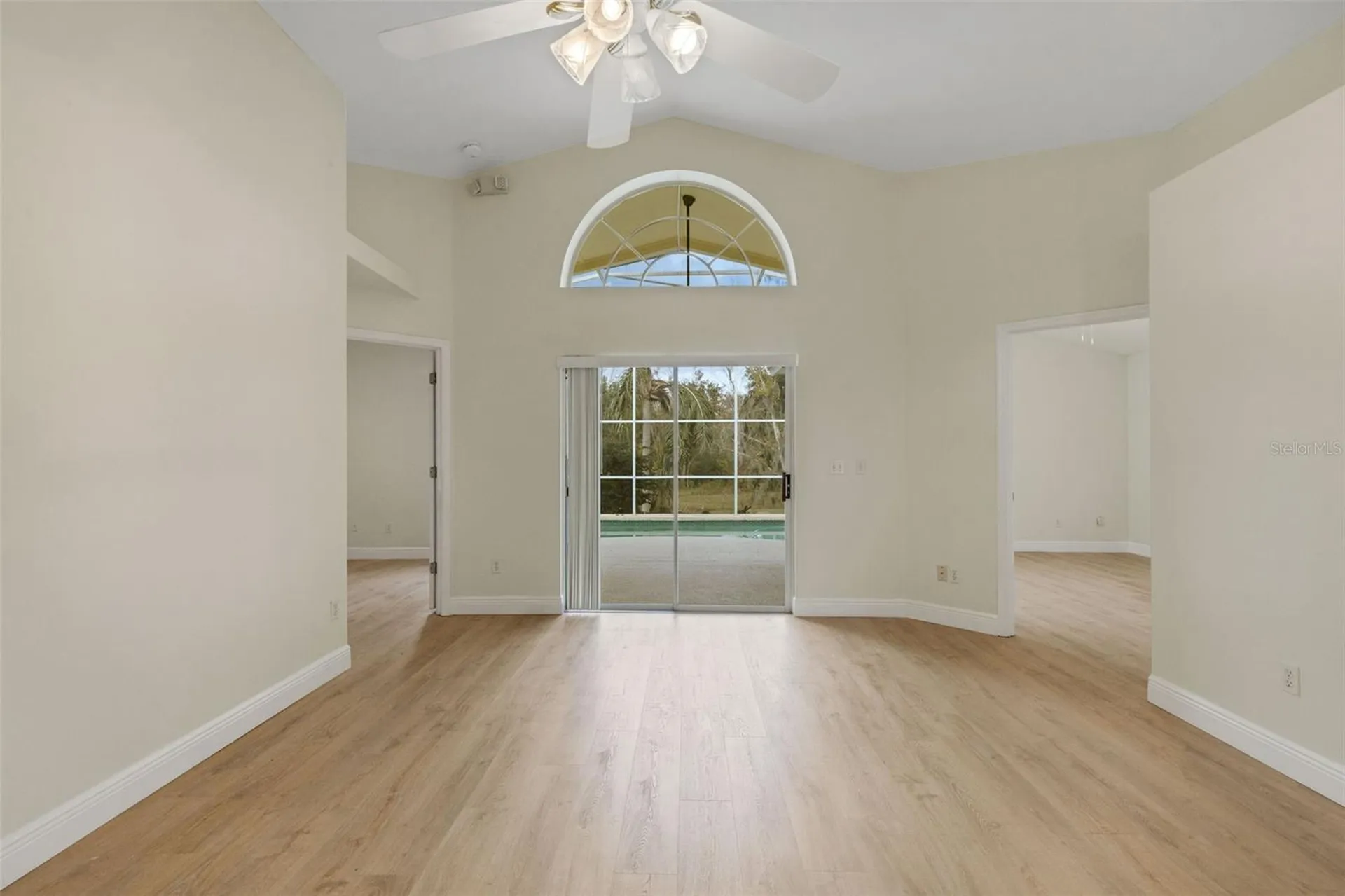 102 Canary Island Circle Davenport FL 33837