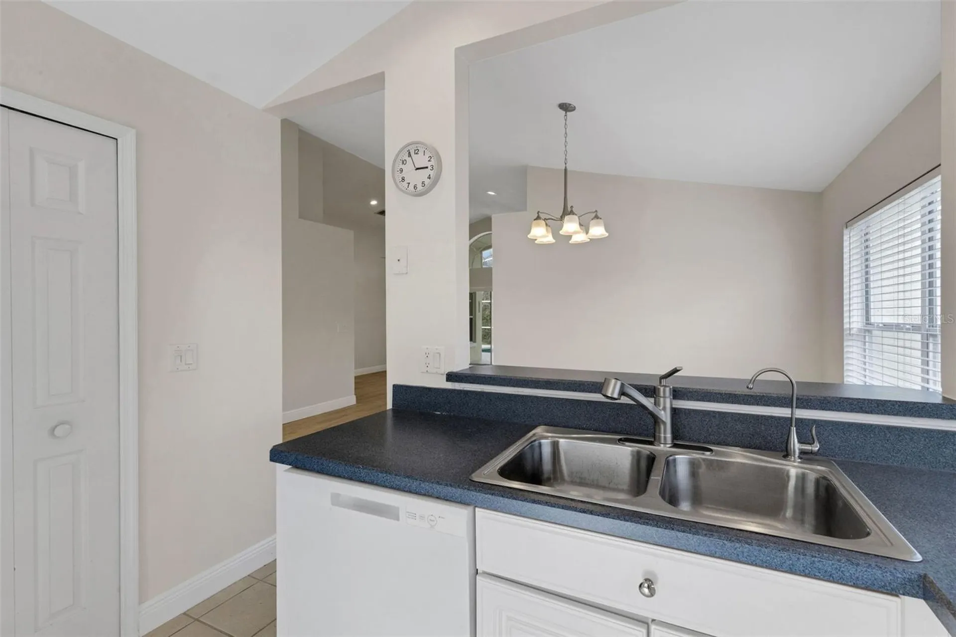 102 Canary Island Circle Davenport FL 33837