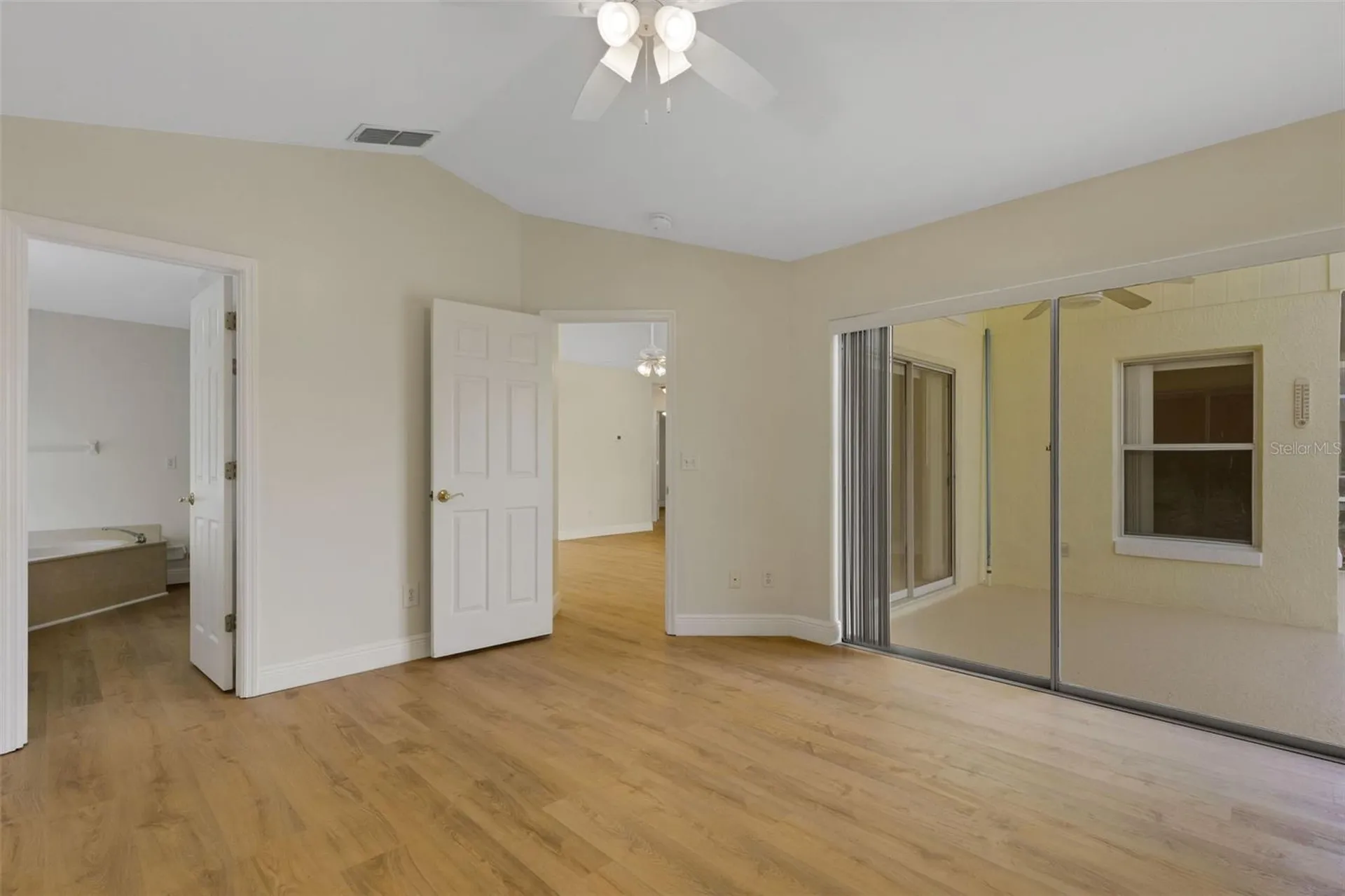 102 Canary Island Circle Davenport FL 33837