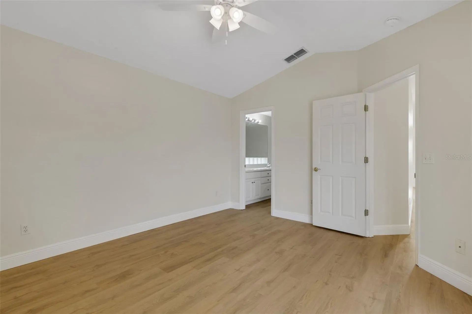 102 Canary Island Circle Davenport FL 33837